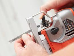 Black & Decker pendeldecoupeerzaag 650W