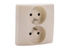 Legrand Niloe dubbel stopcontact 2P+A creme